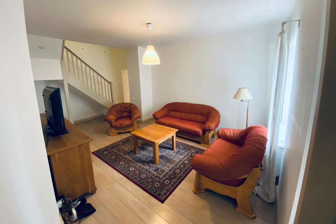 Spacious - 140 Square Meters Apartment, Vilnius City Centre Luaran gambar